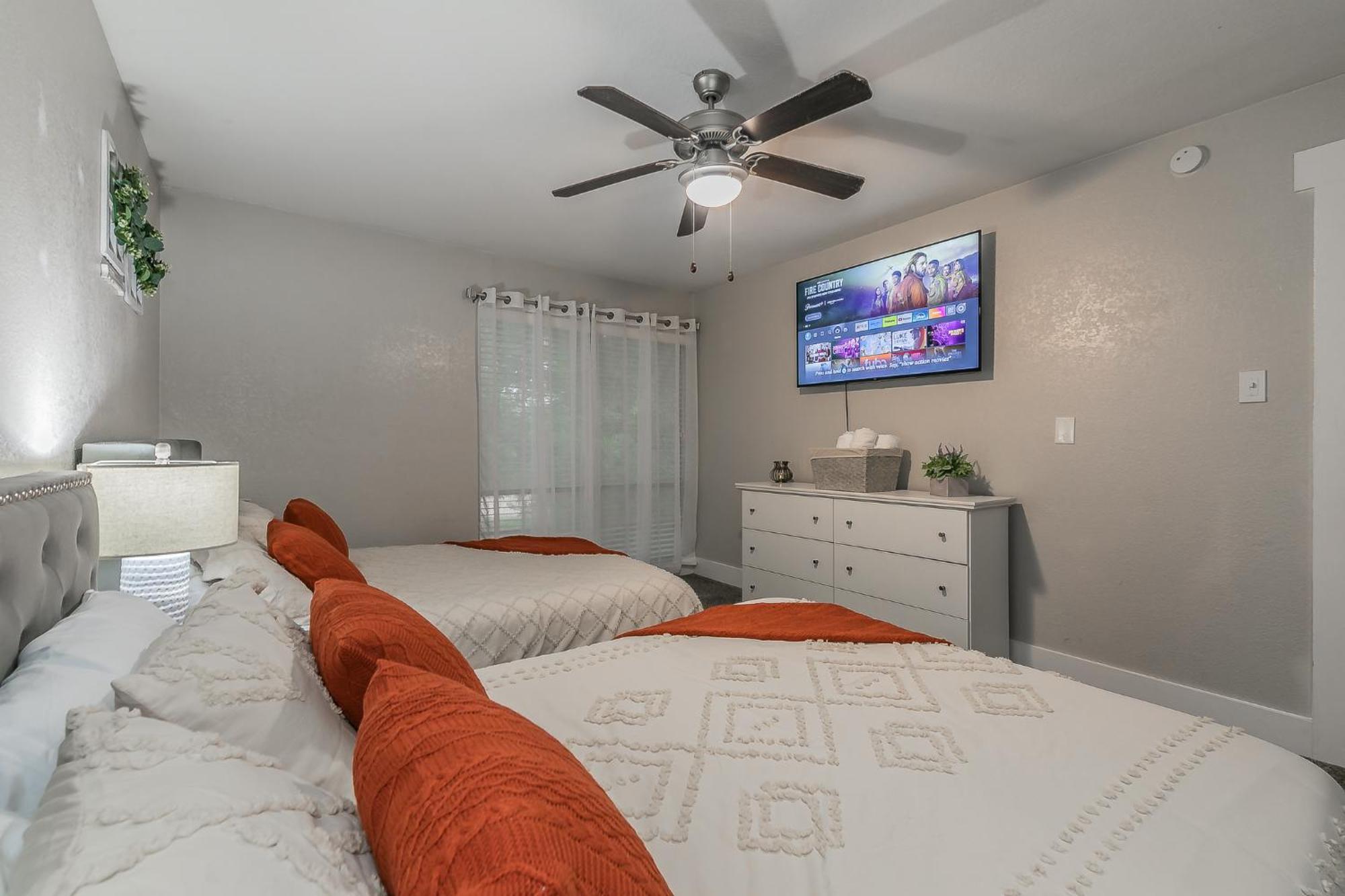 Cozy 2Br Farmhouse Apt - Sleeps 8 - Free Parking! Arlington Ngoại thất bức ảnh